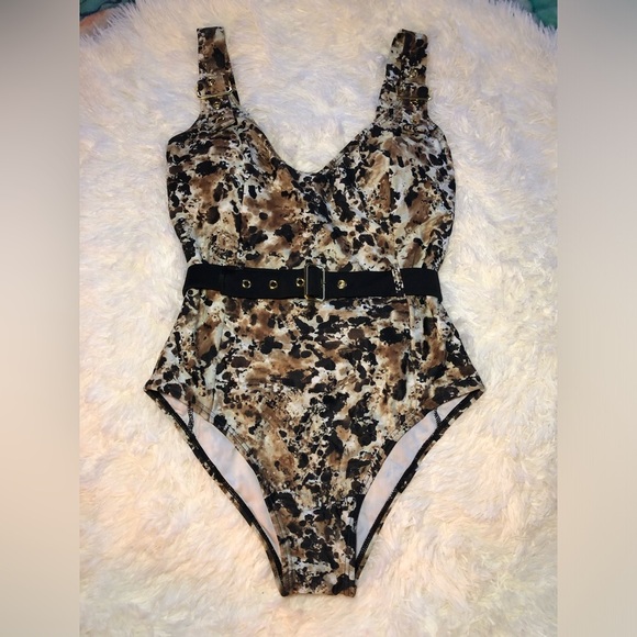 VENUS One Piece Swimsuit - Brown and Black - Picture 3 of 14